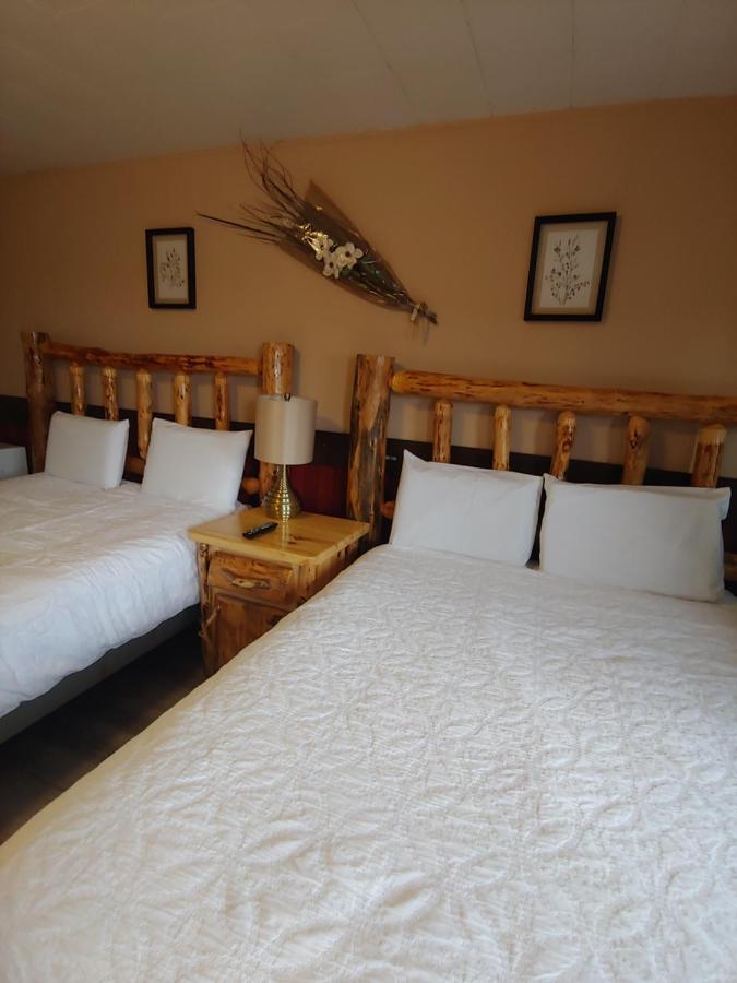 Pinecrest Motel Nipigon Eksteriør bilde